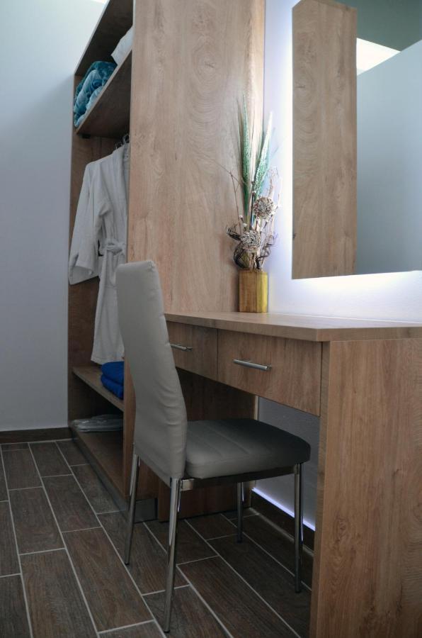 Zeus Throne Hotel de apartamente